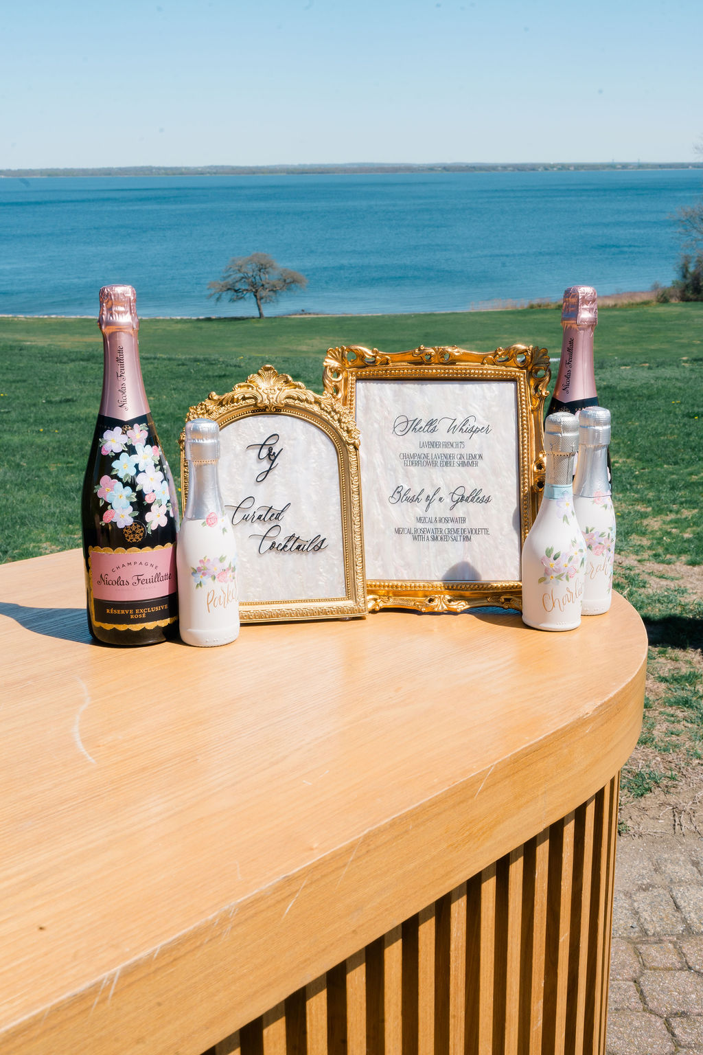 Aldrich Mansion Wedding | Outdoor bar at Aldrich Mansion